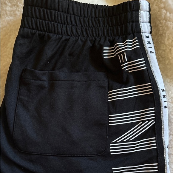PINK Victoria's Secret Black and White Women's Shorts - Picture 4 of 4